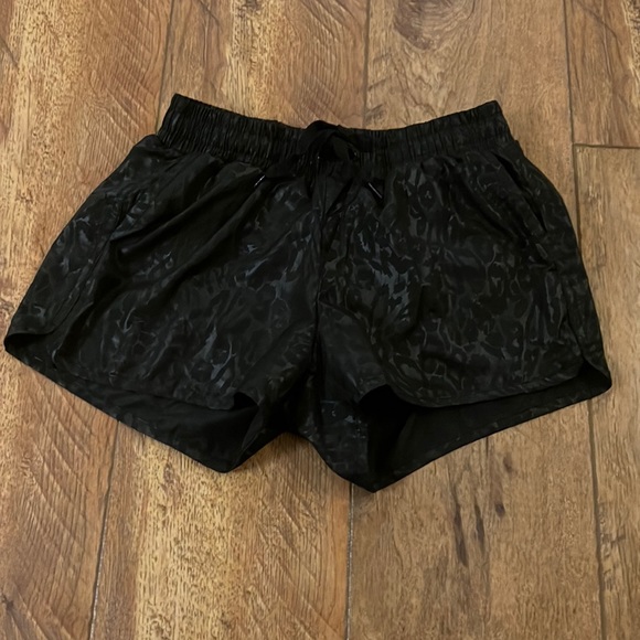 Zyia Active Bomber Medium Shorts Black Animal Metallic - Picture 2 of 13